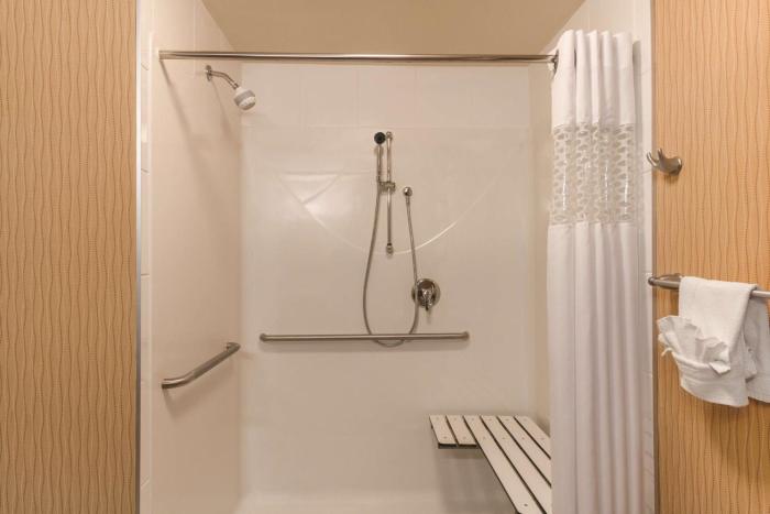 hampton inn by hilton edmonton south alberta canada