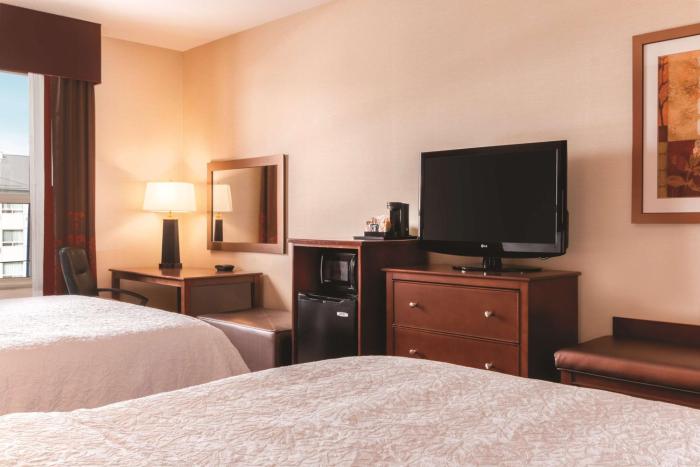 hampton inn by hilton edmonton south alberta canada