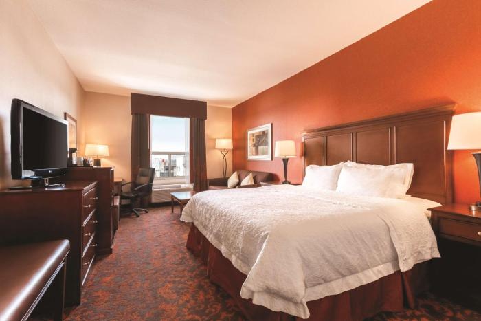 hampton inn by hilton edmonton south alberta canada