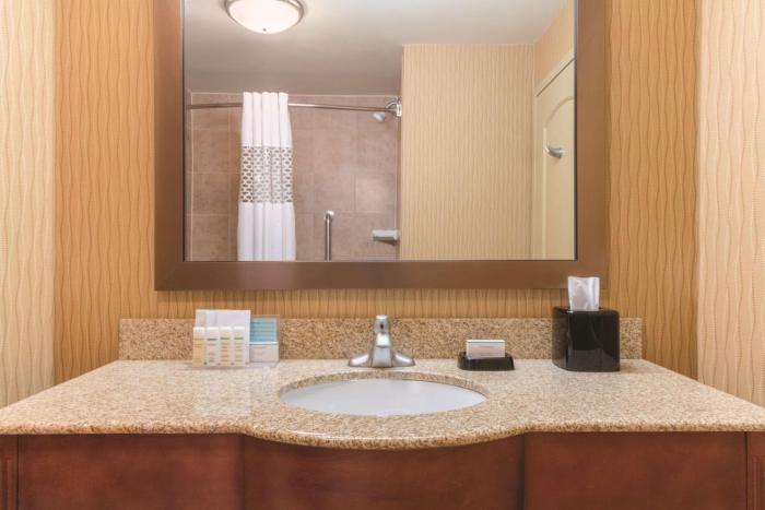 hampton inn by hilton edmonton south alberta canada