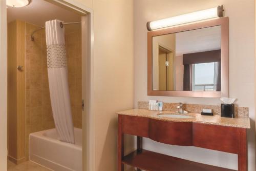 hampton inn by hilton edmonton south alberta canada