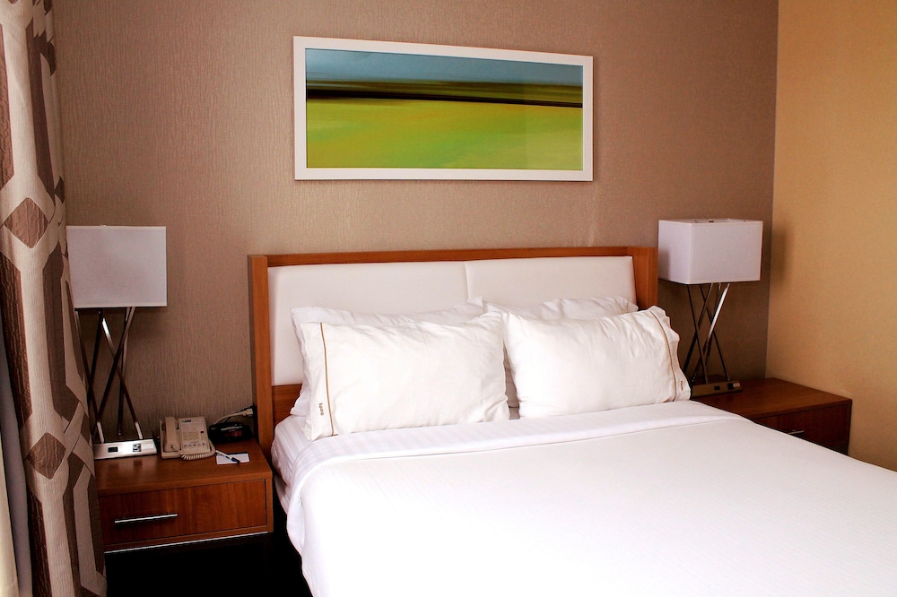 holiday inn express and suites sherwood park edmonton area by ihg