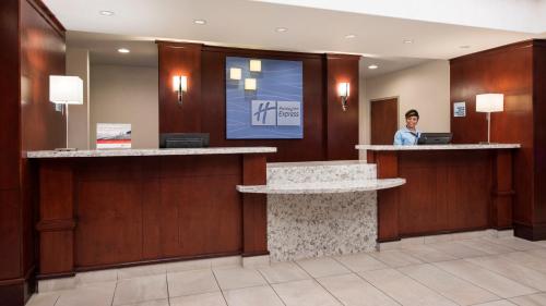 holiday inn express and suites sherwood park edmonton area by ihg