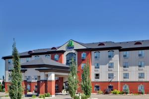 holiday inn express and suites sherwood park edmonton area by ihg