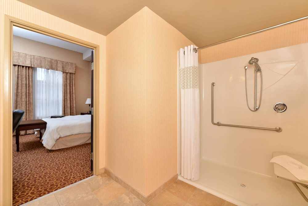 hampton inn and suites by hilton edmonton intl airport