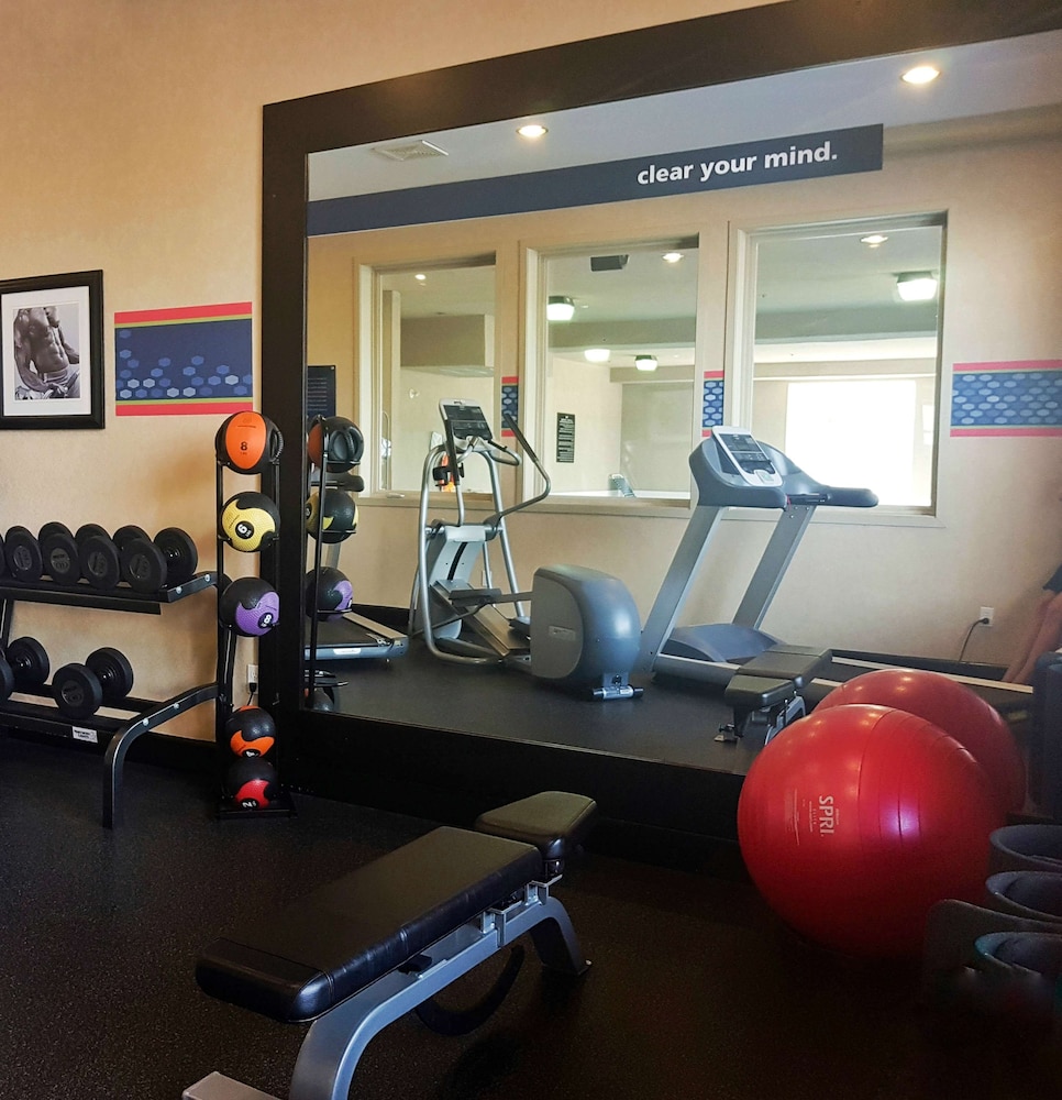 hampton inn and suites by hilton edmonton intl airport