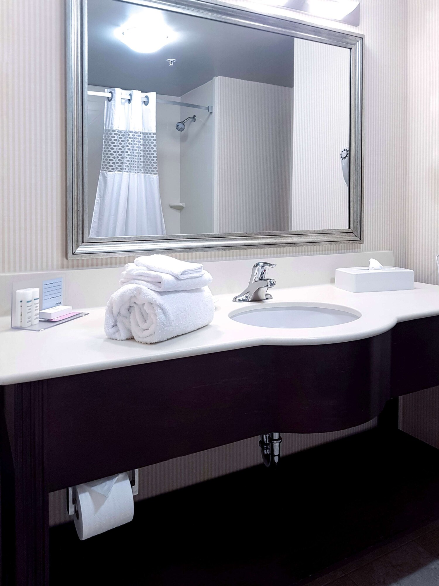 hampton inn and suites by hilton edmonton intl airport