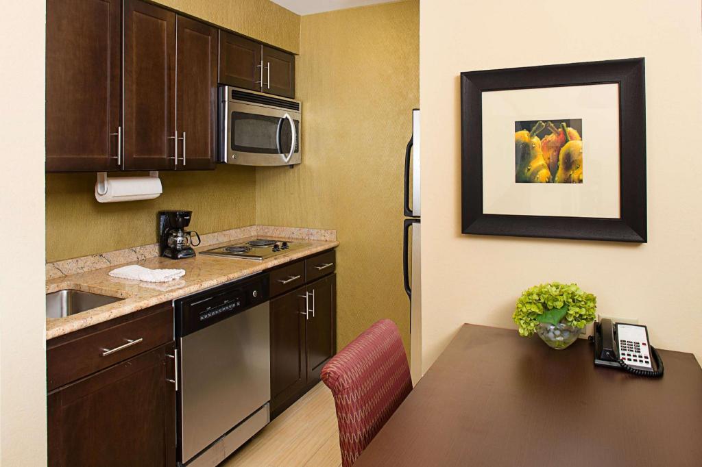 homewood suites by hilton carle place garden city ny