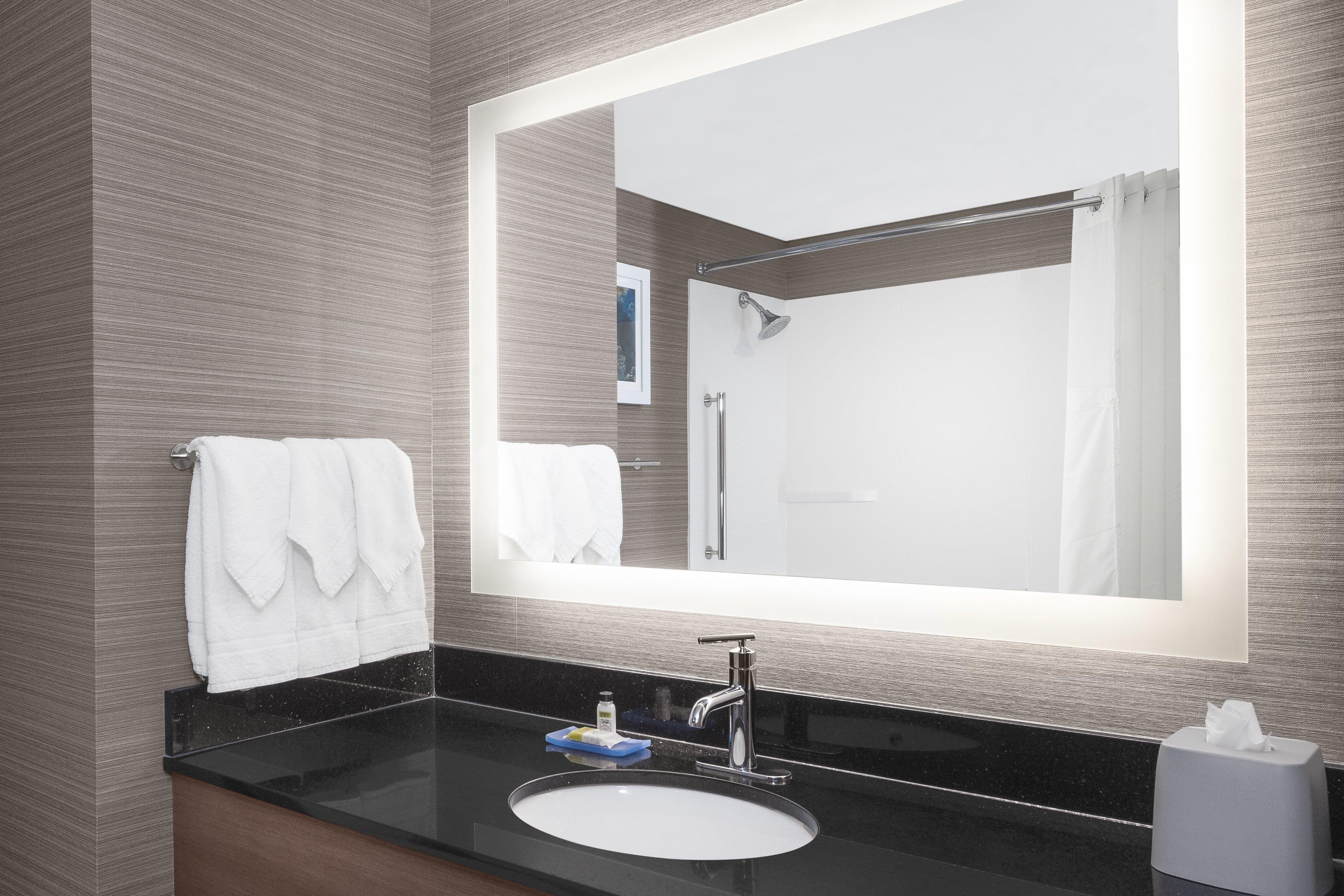 holiday inn express and suites long island east end