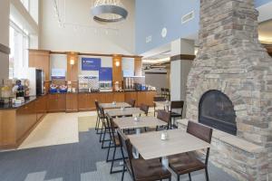 holiday inn express and suites long island east end