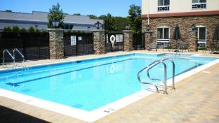 holiday inn express and suites long island east end
