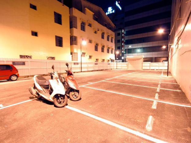 kindness hotel houyi jiuru