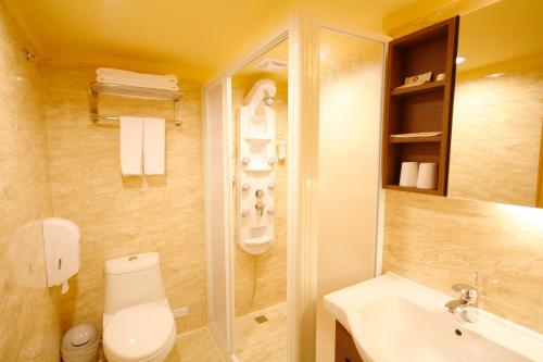 kindness hotel houyi jiuru