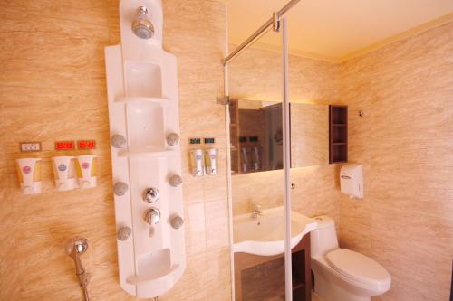 kindness hotel glory pier