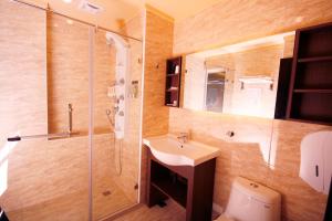 kindness hotel glory pier