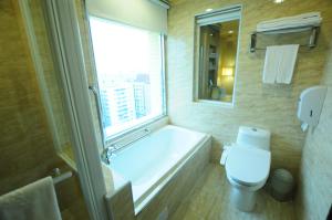 kindness hotel glory pier