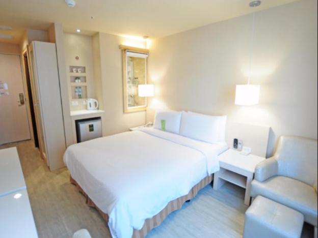 kindness hotel glory pier
