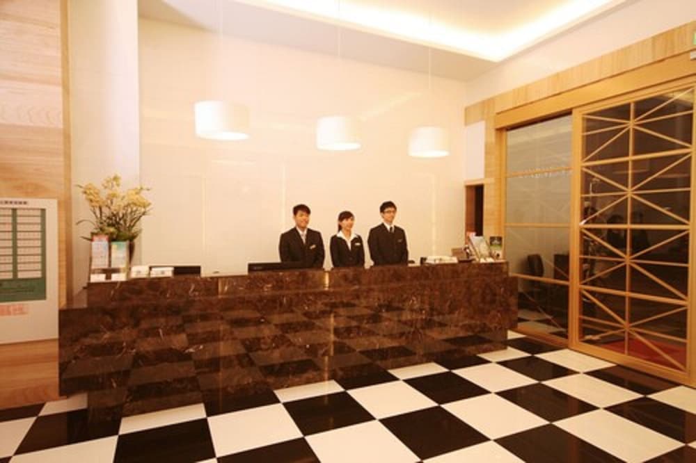 kindness hotel glory pier