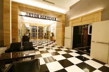 kindness hotel glory pier