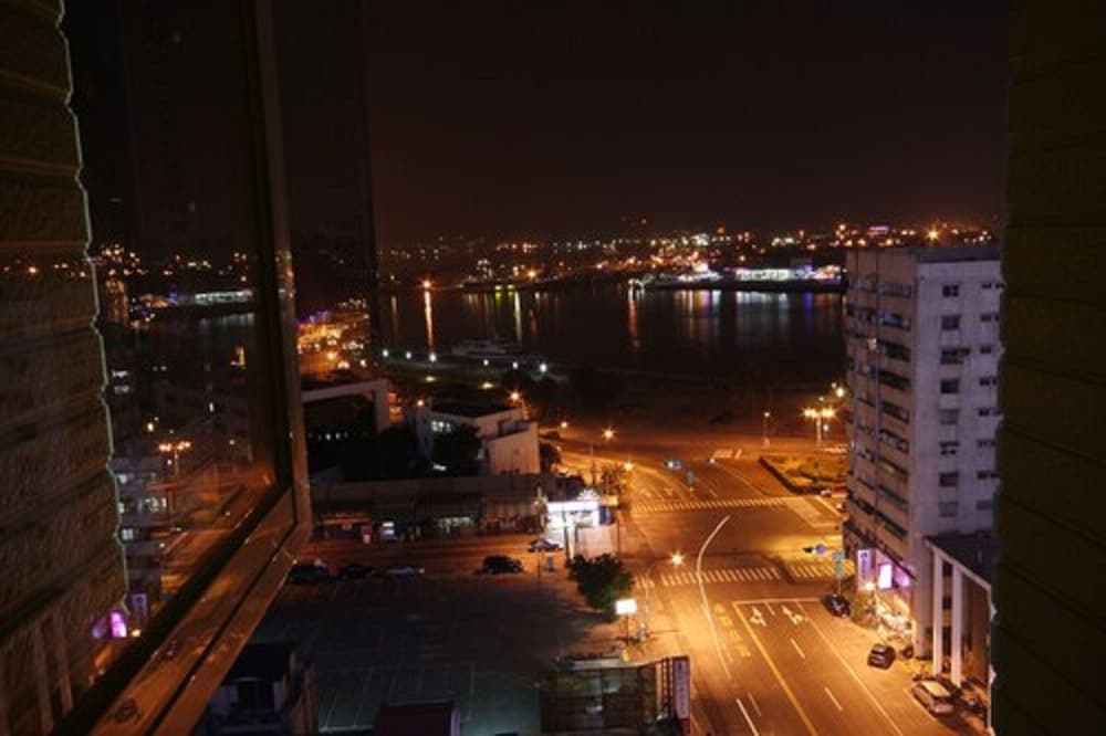 kindness hotel glory pier