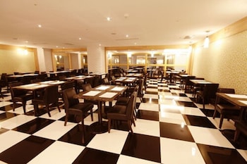 kindness hotel glory pier