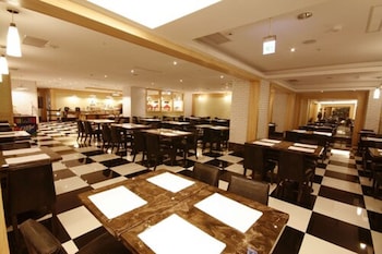 kindness hotel glory pier