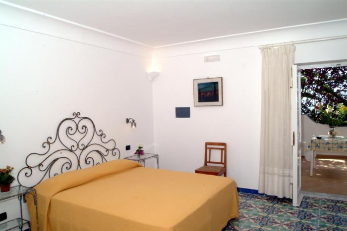 la caravella positano beach residence