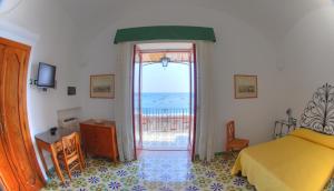 la caravella positano beach residence