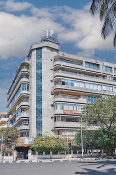 bentley hotel marine drive