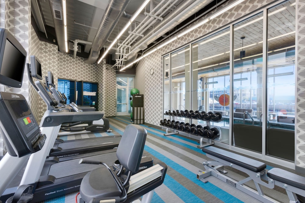 aloft milwaukee downtown