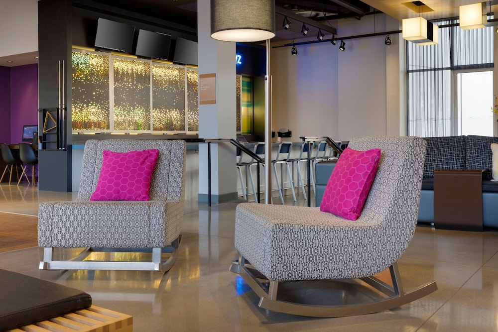 aloft milwaukee downtown
