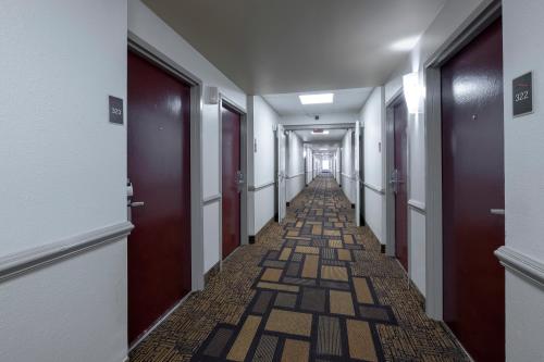 red roof inn raleigh north crabtree mall lenovo center