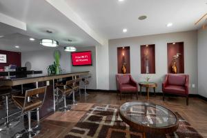 red roof inn raleigh north crabtree mall lenovo center