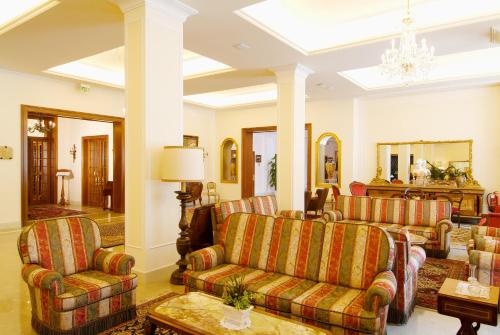 hotel la residence and idrokinesis