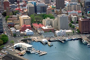 hobart waterfront apartments