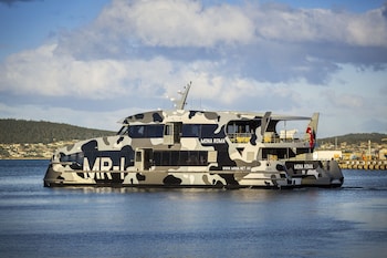 hobart waterfront apartments