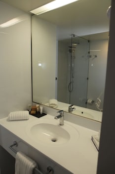 hotel bosque de renaca