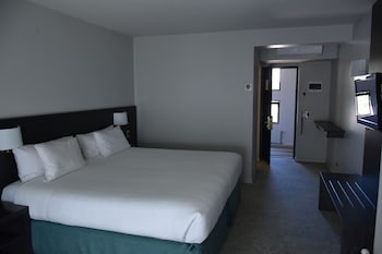 hotel bosque de renaca