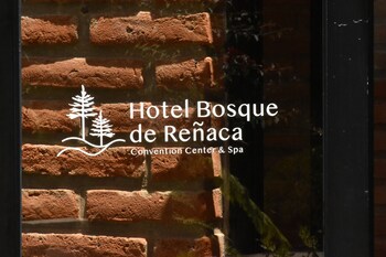 hotel bosque de renaca