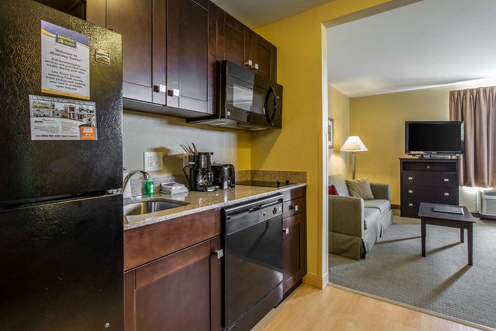 mainstay suites jacksonville near camp lejeune