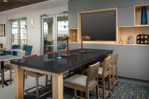 holiday inn express jacksonville beach by ihg