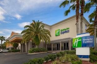 holiday inn express jacksonville beach by ihg
