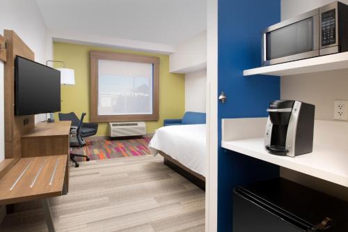 holiday inn express jacksonville beach by ihg