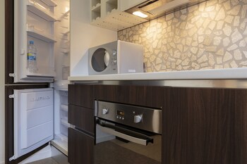 the queen luxury apartments villa giorgia