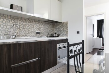 the queen luxury apartments villa giorgia