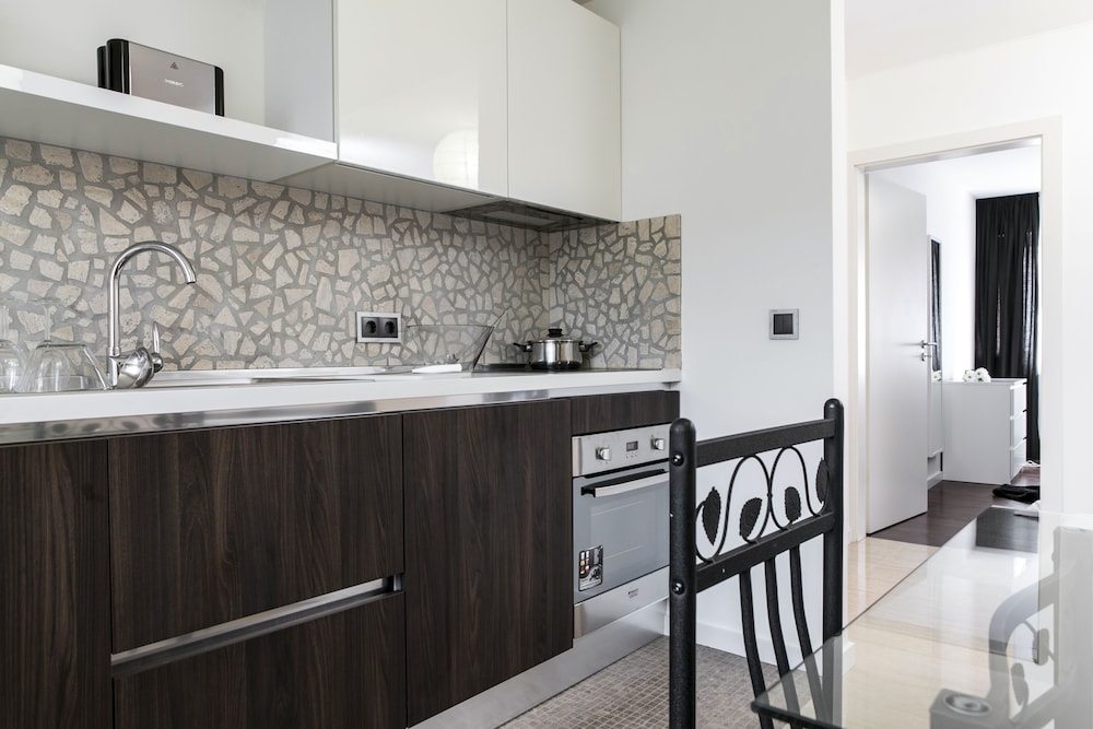 the queen luxury apartments villa giorgia