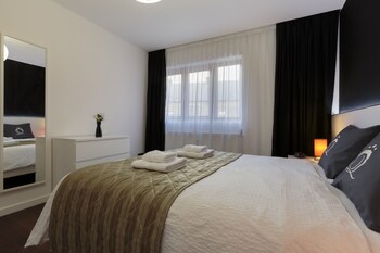 the queen luxury apartments villa giorgia