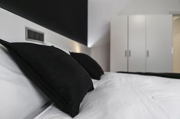 the queen luxury apartments villa giorgia