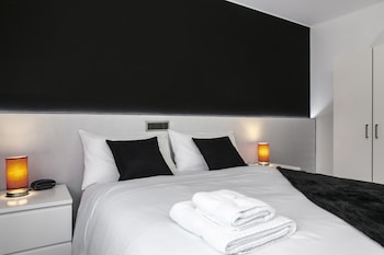 the queen luxury apartments villa giorgia