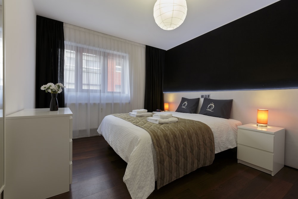 the queen luxury apartments villa giorgia